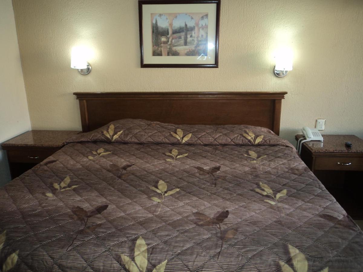 Hotel San Martin Ермосільо Екстер'єр фото